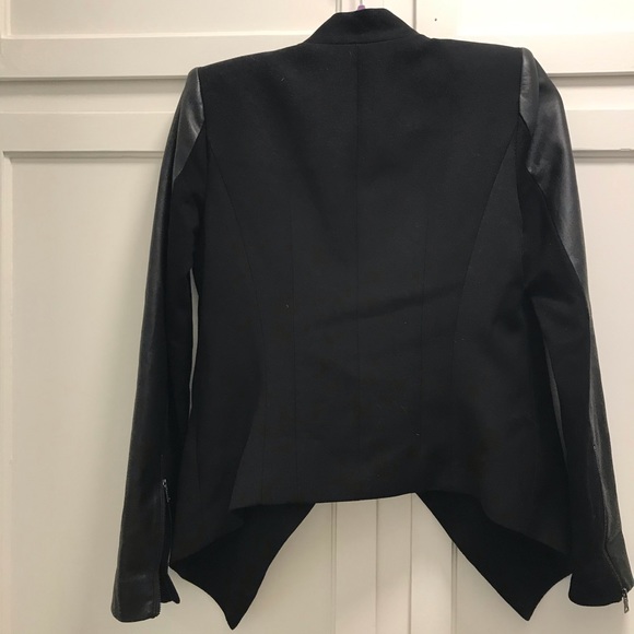 BCBGMAXAZRIA blazer - Picture 2 of 3